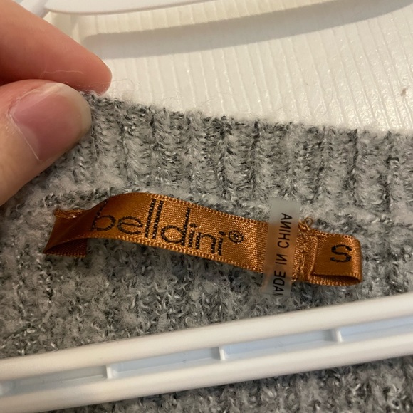 Fuzzy gray sweater - Picture 2 of 3